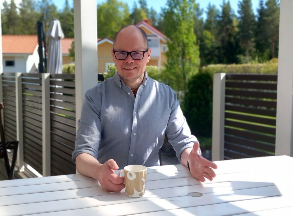 Henkilökuvassa Tommi Sirviö.